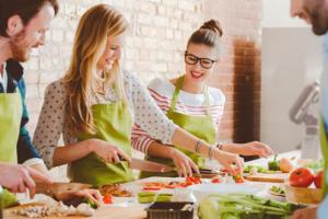 Как самому научится готовить вкусно в домашних условиях, рецепты простых блюд Как научиться готовить в домашних условиях